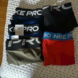 Nike pro bundle